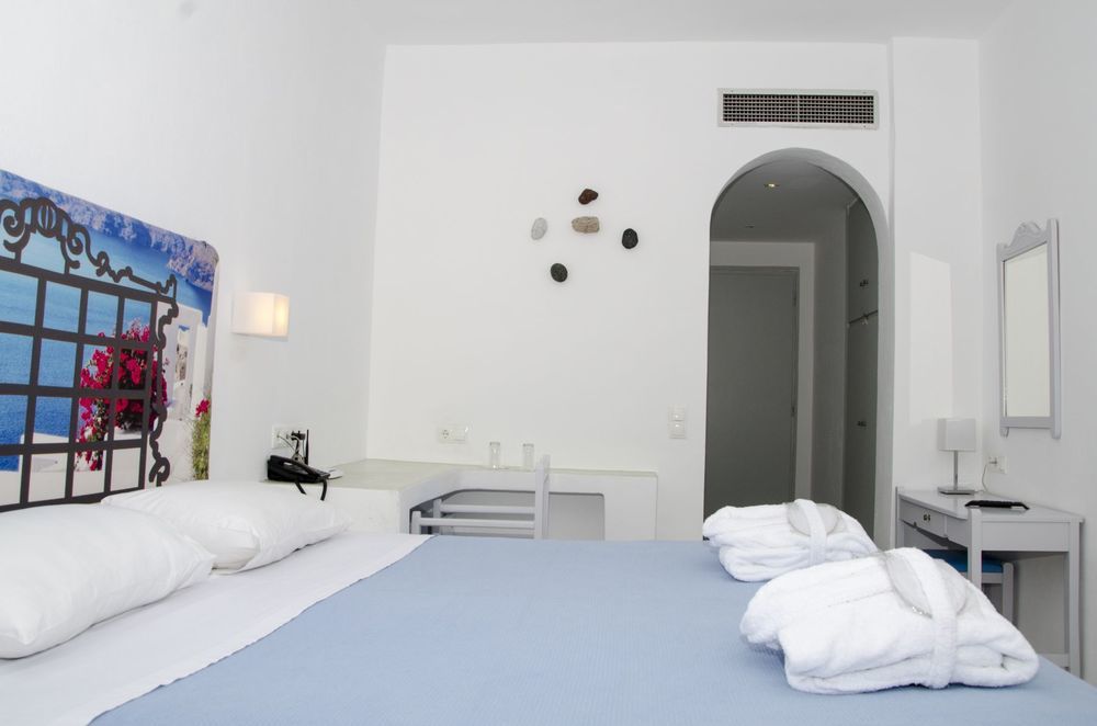 Rk Beach Hotel Kamari  Room photo