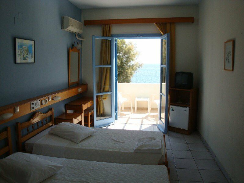 Rk Beach Hotel Kamari  Exterior photo
